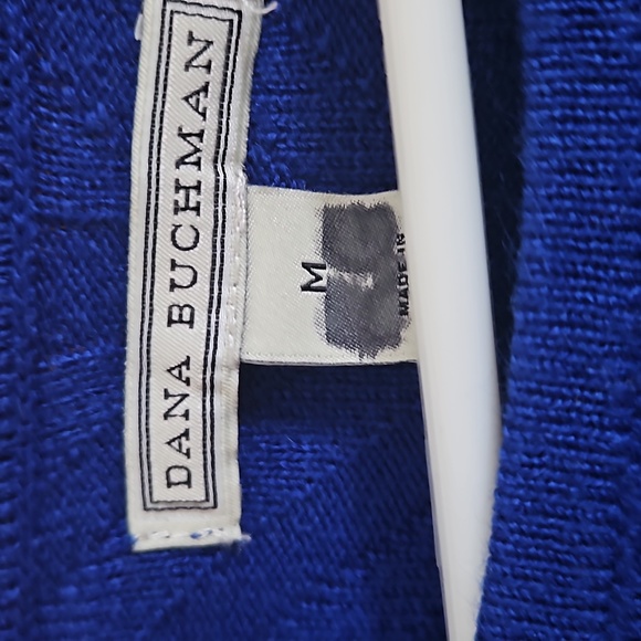 Sweater - Picture 2 of 2